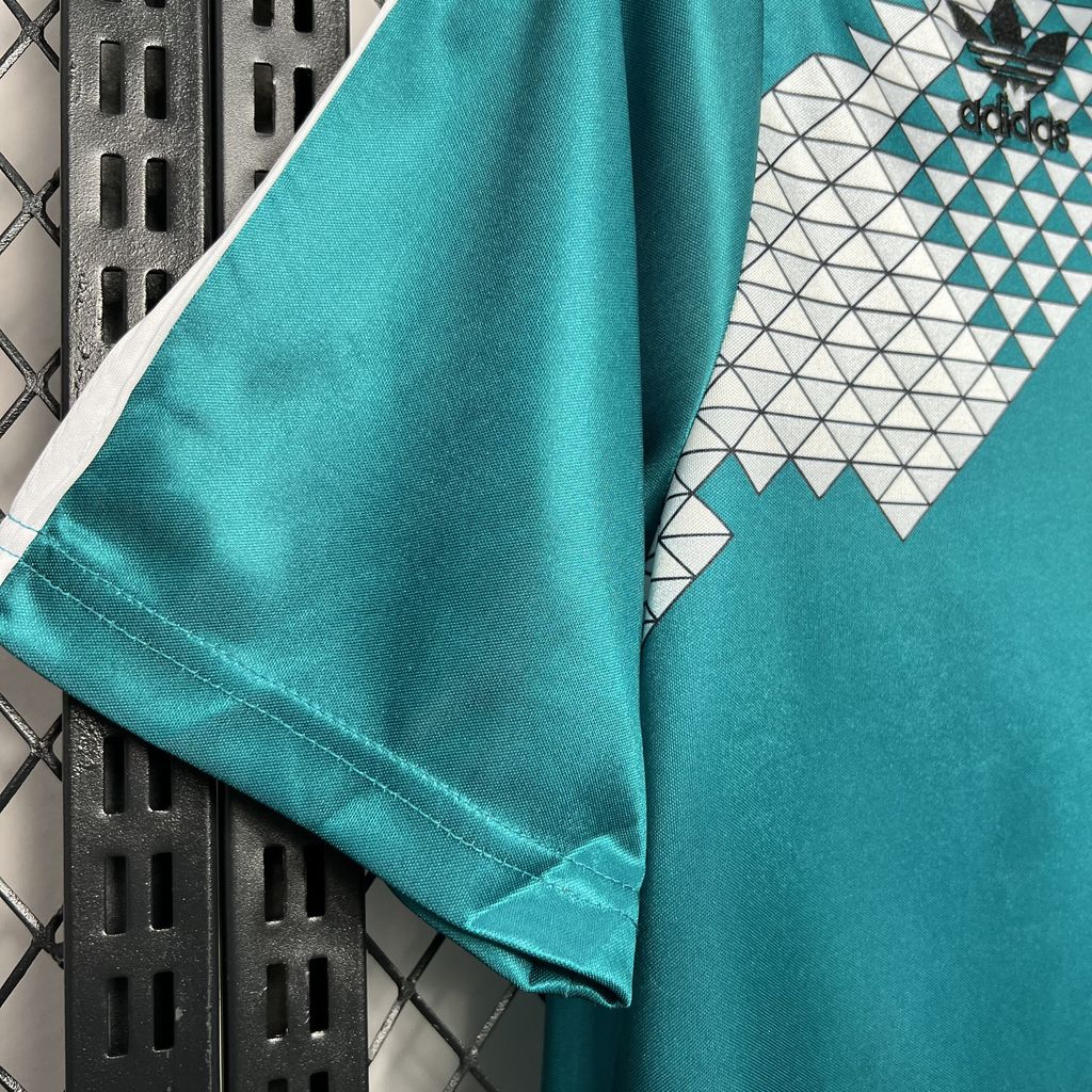 2024071921453210.jpg Retro Mexico 1990 Home Jersey - Image 3