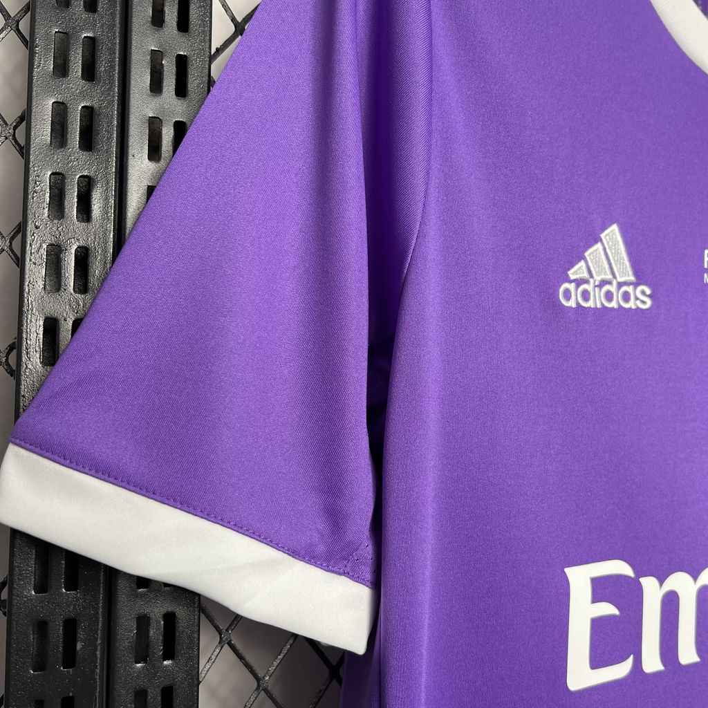 2024071921461848.jpg Retro Real Madrid 2016/17 Away UCL Jersey - Image 6