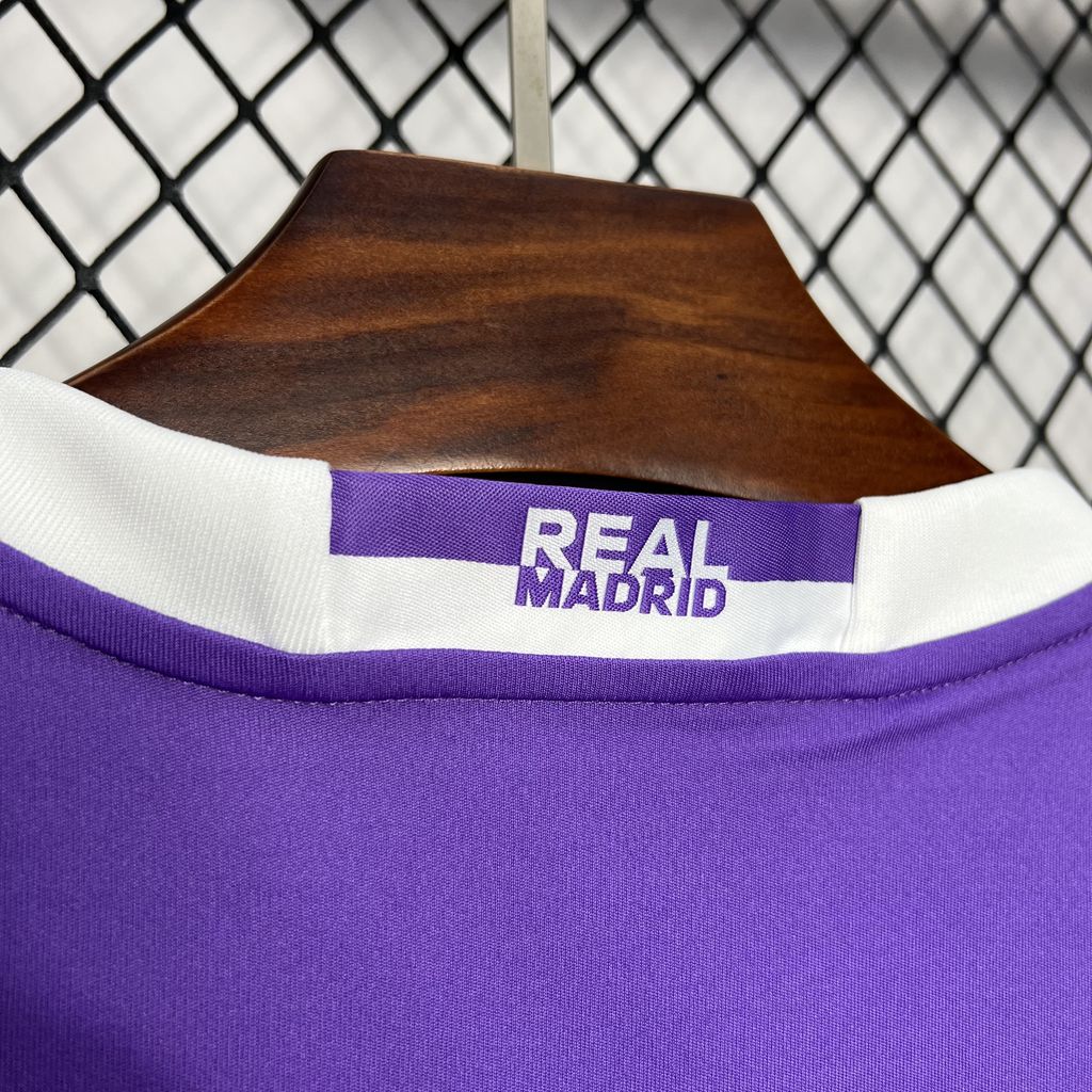 2024071921462021.jpg Retro Real Madrid 2016/17 Away UCL Jersey - Image 5