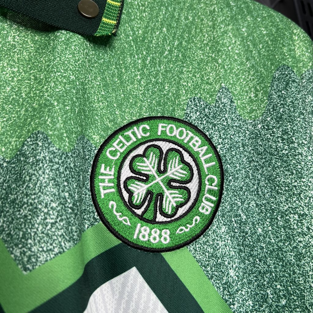 2024071922005637.jpg Retro Celtic 1991/92 Away Jersey - Image 5
