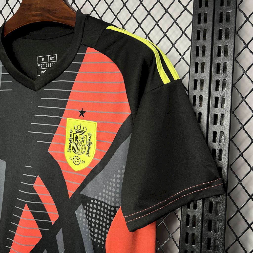 2024071922350546.jpg Mens Spain 2024/25 Euro Goalkeeper Jersey - Image 3