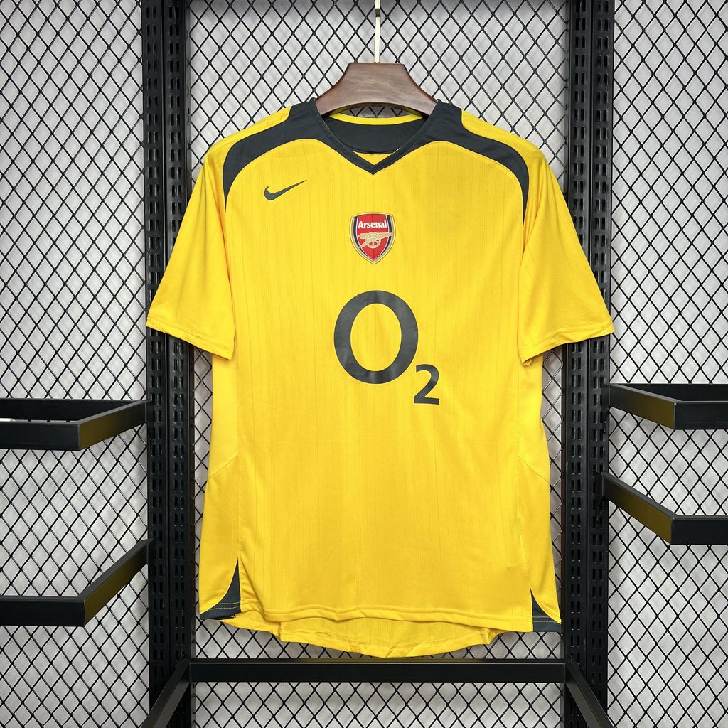 2024072020562454.jpg Retro Arsenal 2005/06 Away Jersey - Image 4