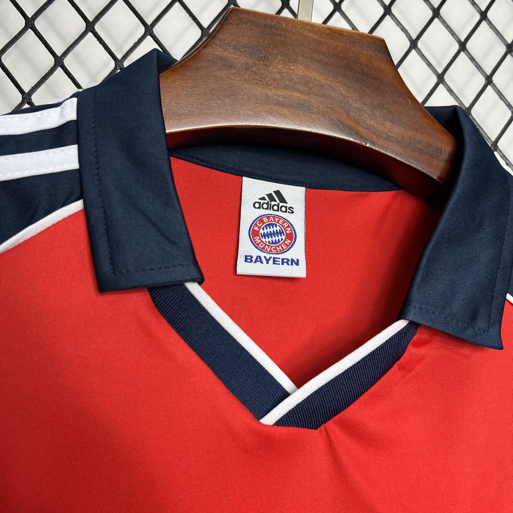 2024081213101126.jpg Retro Bayern Munich 2000/01 Home Jersey - Image 4
