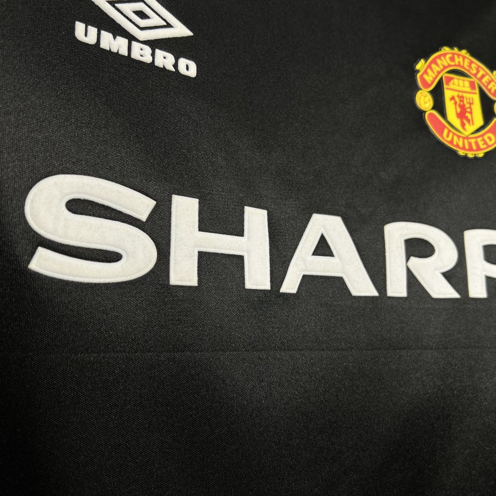 20240816213432100.jpg Retro Manchester United 1998/99 Third Jersey - Image 3