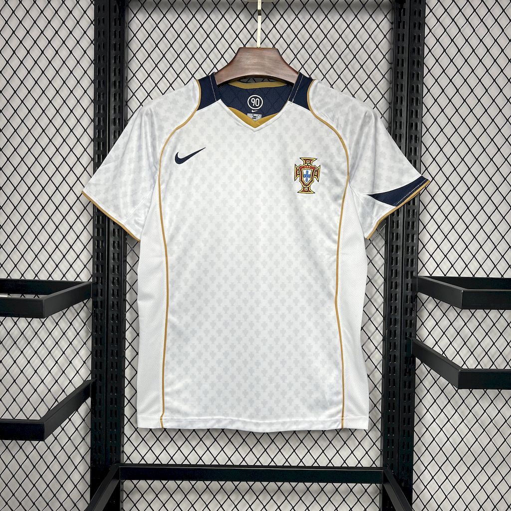 2024082916092596.jpg Retro Portugal 2004 Away Jersey - Image 7