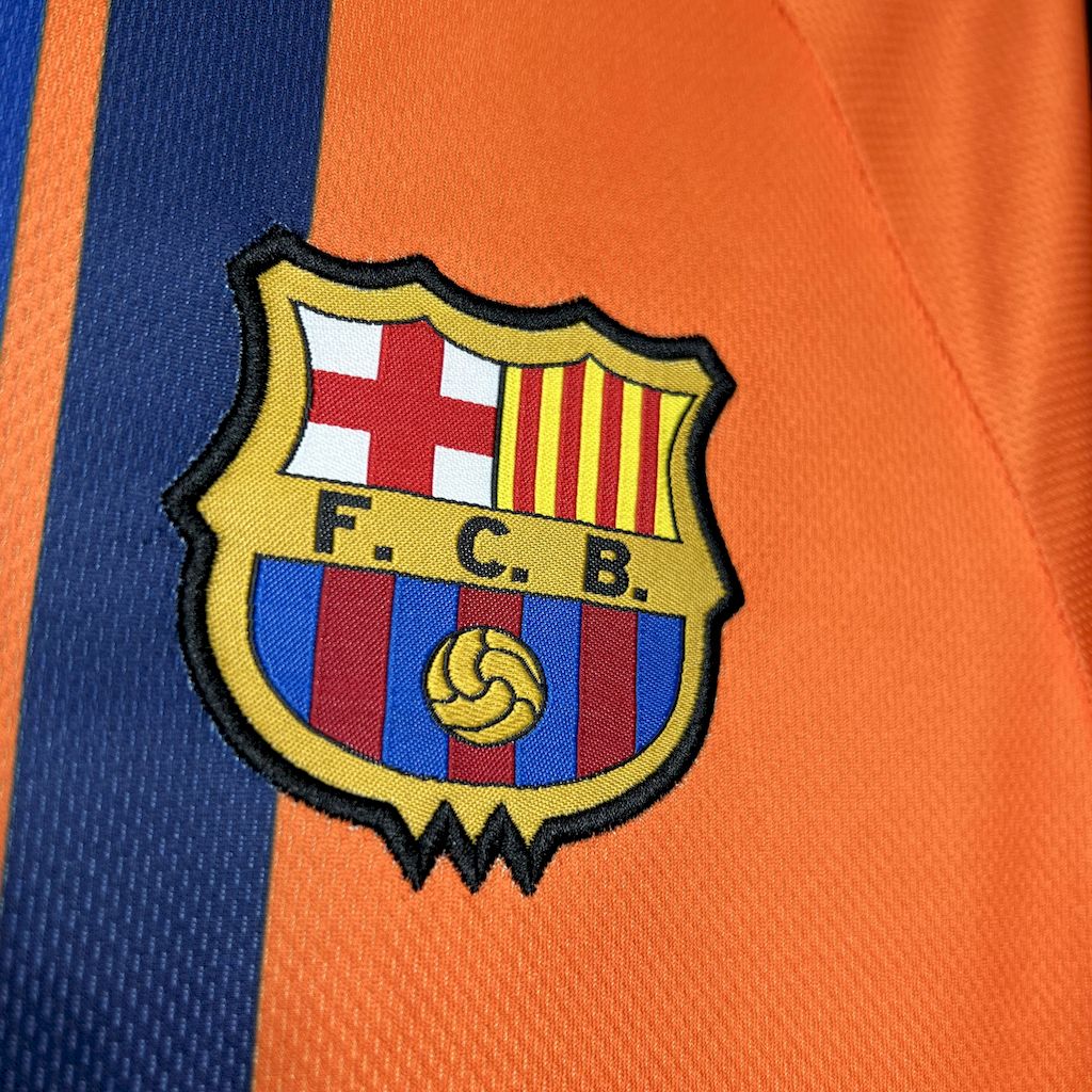 202408291609516.jpg Retro Barcelona 1997/98 Away Jersey - Image 5