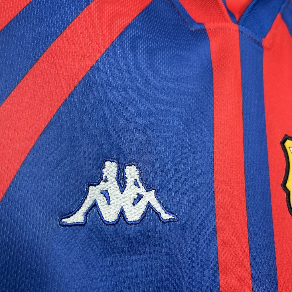 202408291610004.jpg Retro Barcelona 1998/99 Home Jersey - Image 4