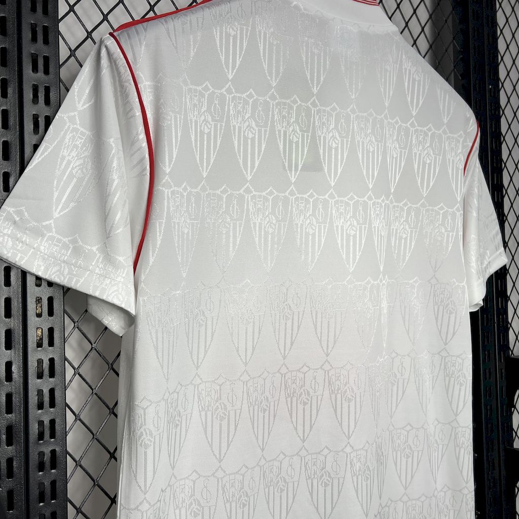 2024083019295593.jpg Retro Sevilla FC 1991/92 Home Jersey - Image 4