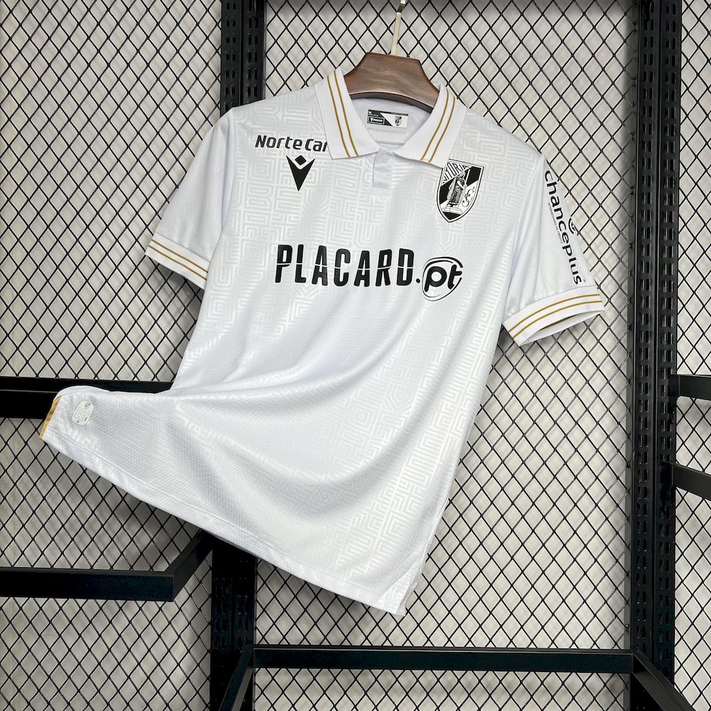 202409011948194.jpg Mens Vitoria de Guimaraes 2024/25 Home Jersey - Image 1