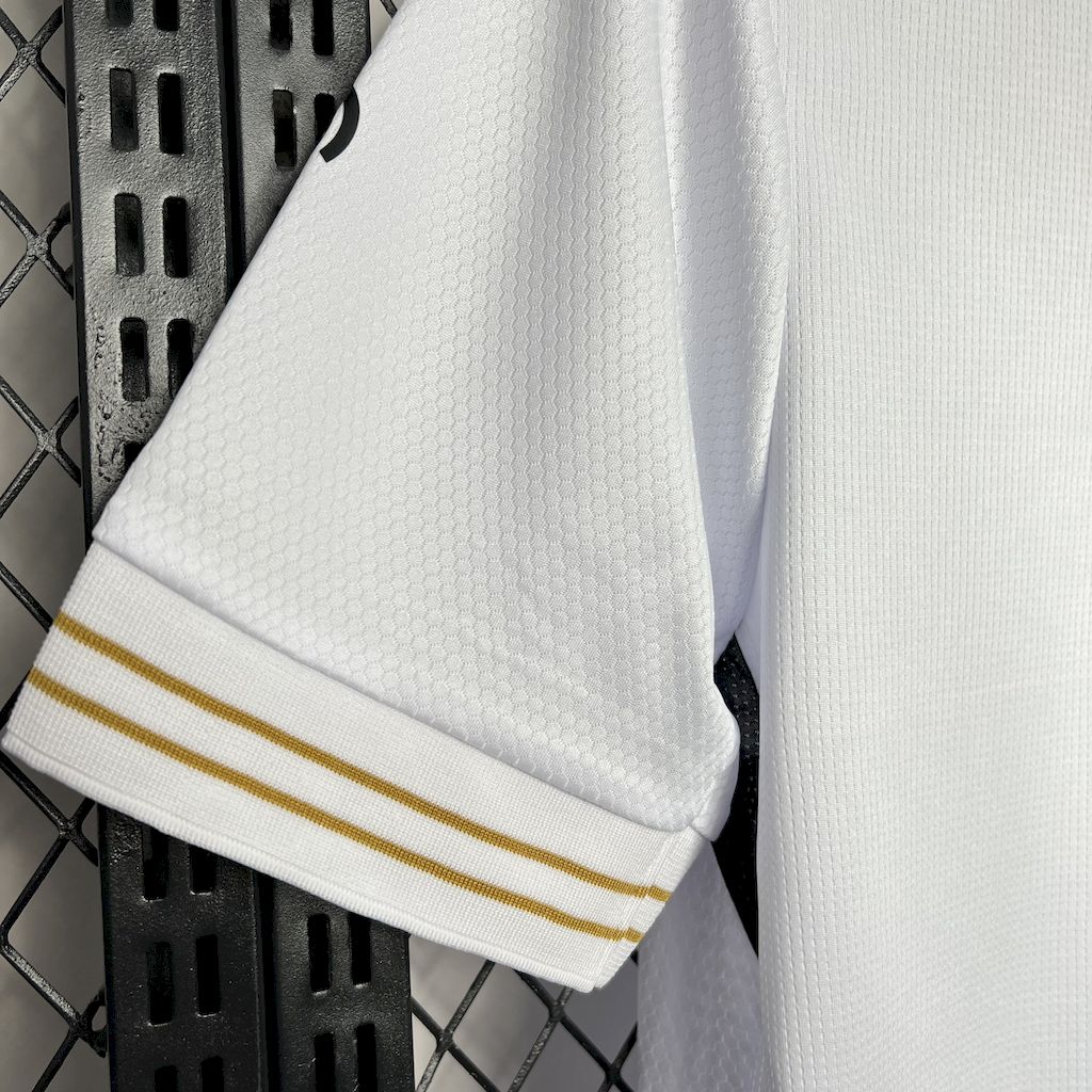 202409011948223.jpg Mens Vitoria de Guimaraes 2024/25 Home Jersey - Image 3