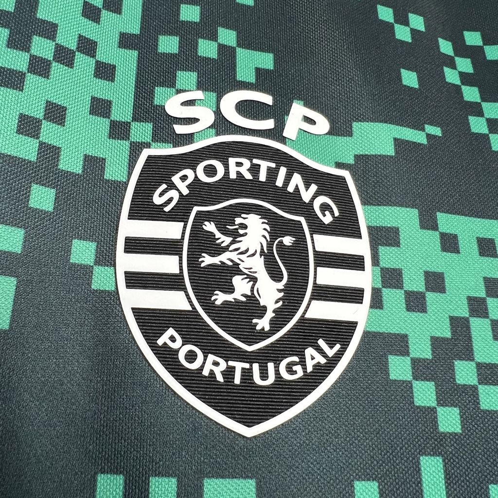 2024091008231955.jpg Mens Sporting CP 2024/25 Pre-Match Jersey - Image 4