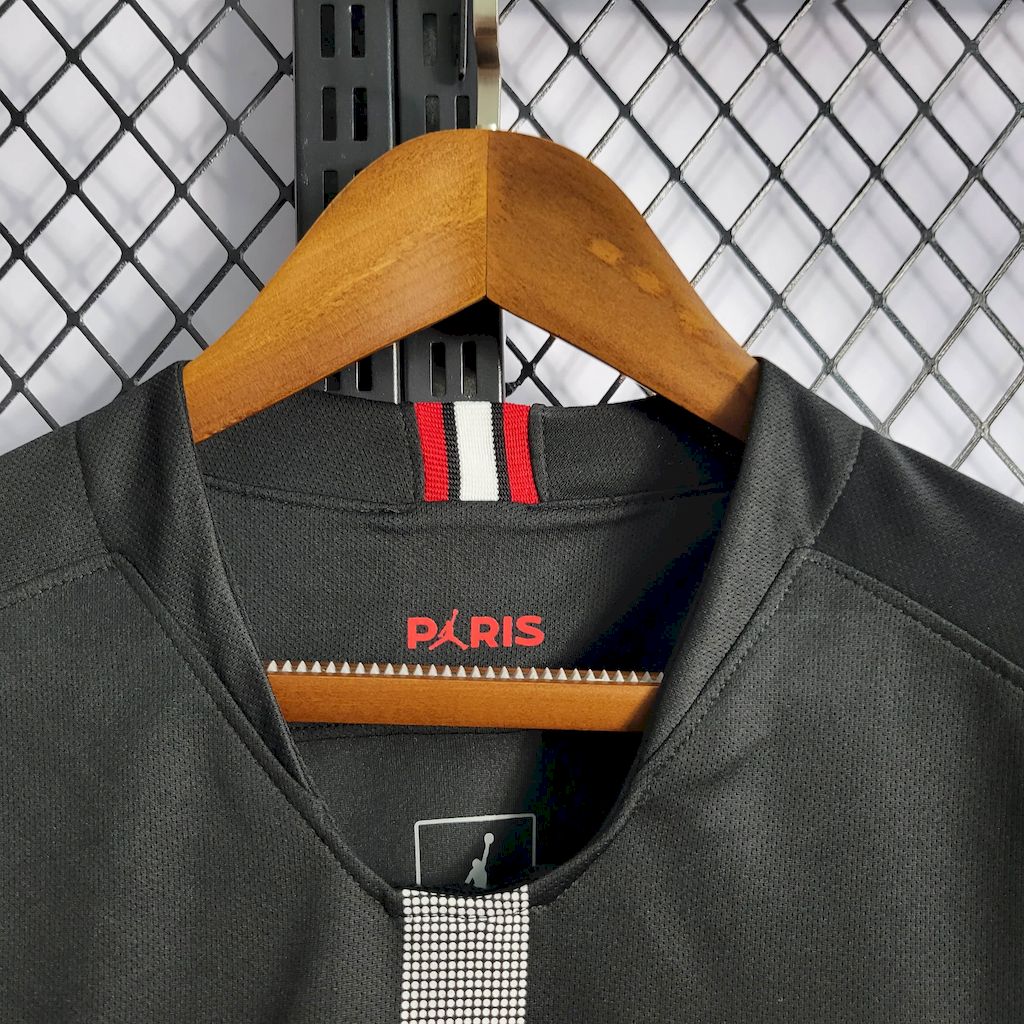 2024091217523225.jpg Retro Paris Saint-Germain 2018/19 Third Jersey - Image 9