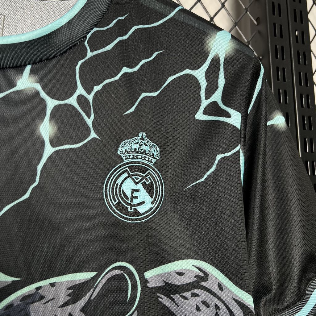 2024091409410874.jpg Mens Real Madrid 2024/25 Special Edition Black and green Jersey - Image 4