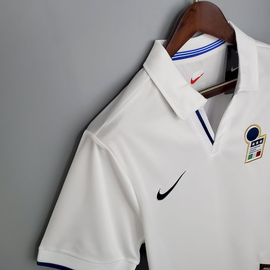 202409152112337.jpg Retro Italy 1998 Away Jersey - Image 7