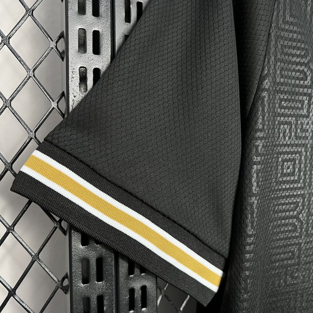 2024092914213487.jpg Mens Vitoria de Guimaraes 2024/25 Away Jersey - Image 6