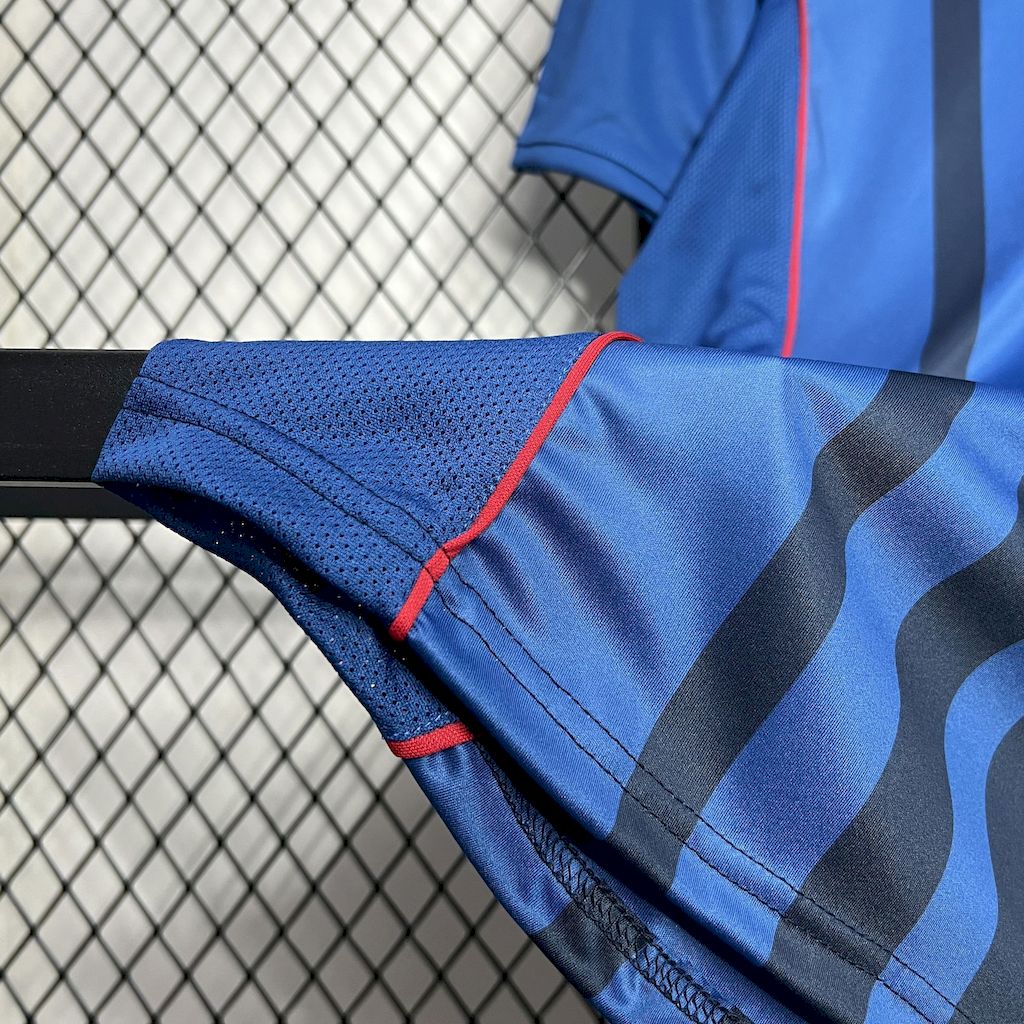 2024101318422862.jpg Retro Barcelona 2004/05 Away Jersey - Image 3