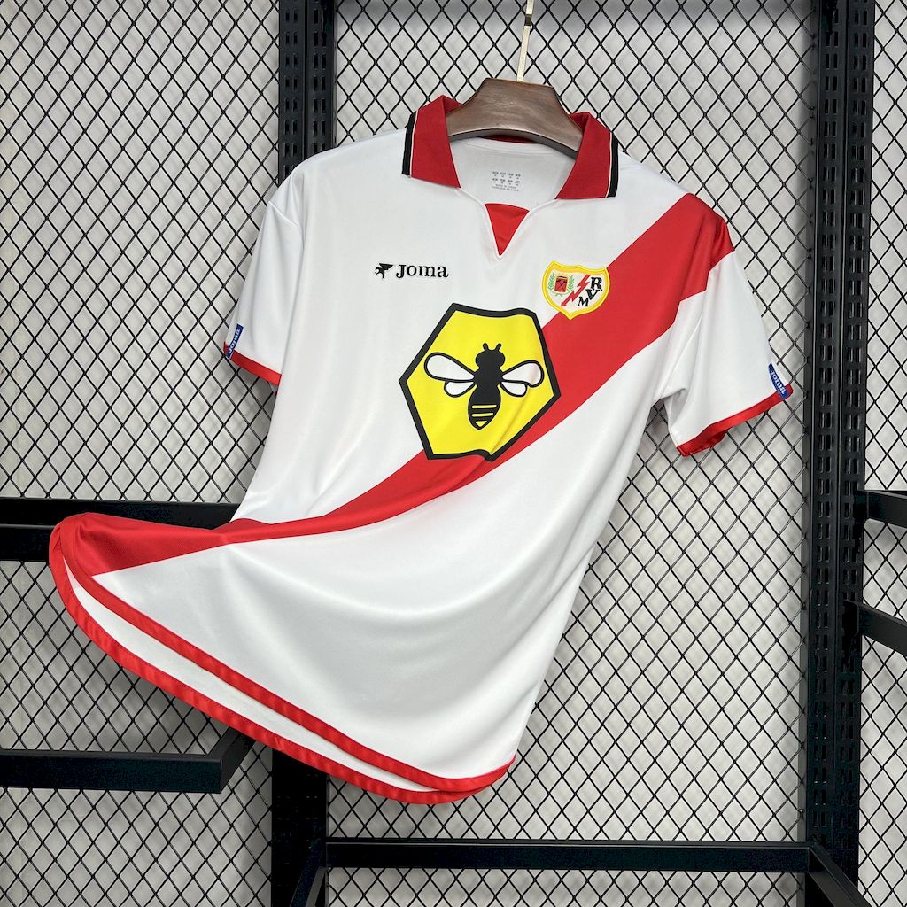 2024101318425744.jpg Retro Rayo Vallecano 2001/02 Home Jersey - Image 1