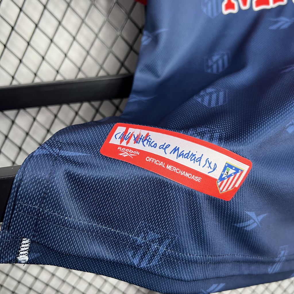 202410152150436.jpg Retro Atletico Madrid 1998/99 Away Jersey - Image 5