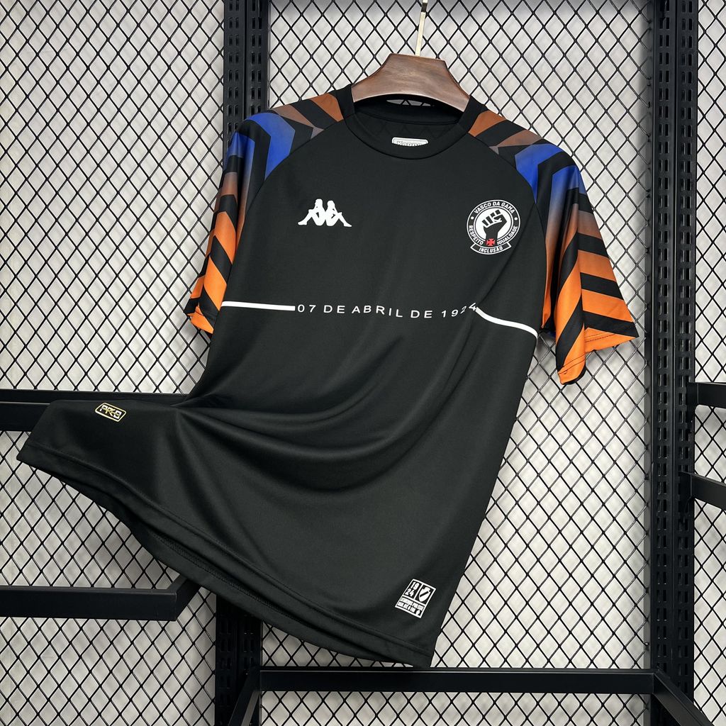 2024101521532835.jpg Mens Vasco Da Gama 2024/25 Kappa Warm-up Black Jersey - Image 1