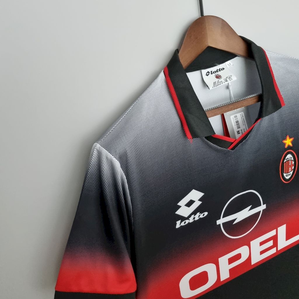 2024101709110421.jpg Retro AC Milan 1995/96 Suit Black Jersey - Image 7