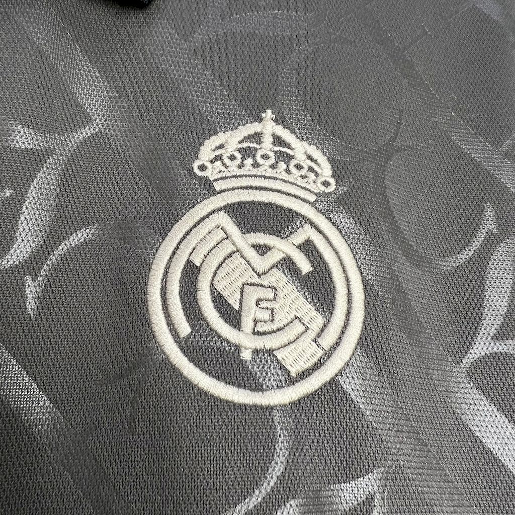 2024102318043670.jpg Mens Real Madrid 2024/25 Third Jersey - Image 6