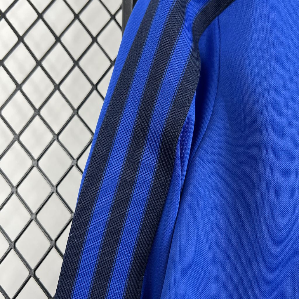 2024103014104321.jpg Retro Manchester United 2024/25 Joint Edition Blue Long Sleeve Jersey - Image 4