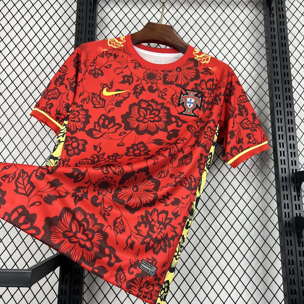 2024103014112630.jpg Mens Portugal 2024/25 Special Edition Red Jersey - Image 3