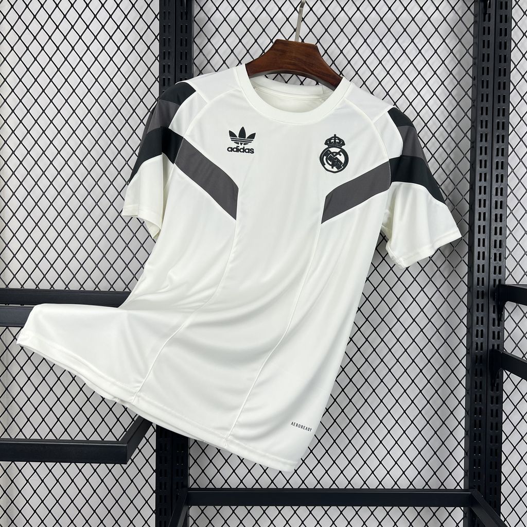 202410301412493.jpg Mens Real Madrid 2024/25 Special Edition White Jersey - Image 1