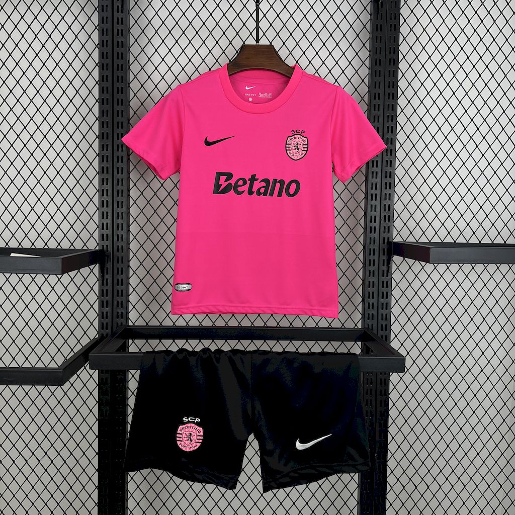 202411061838458.jpg Kids Sporting CP 2024/25 Pink October Kit - Image 1