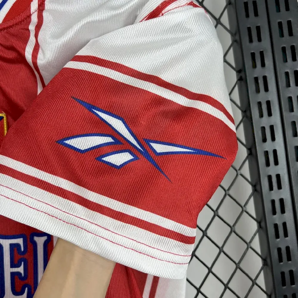2024110621180191.webp Retro Atletico Madrid 1999/00 Home Jersey - Image 4