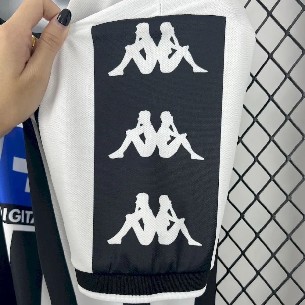2024111012115087.webp Retro Juventus 1999/00 Home Jersey - Image 3