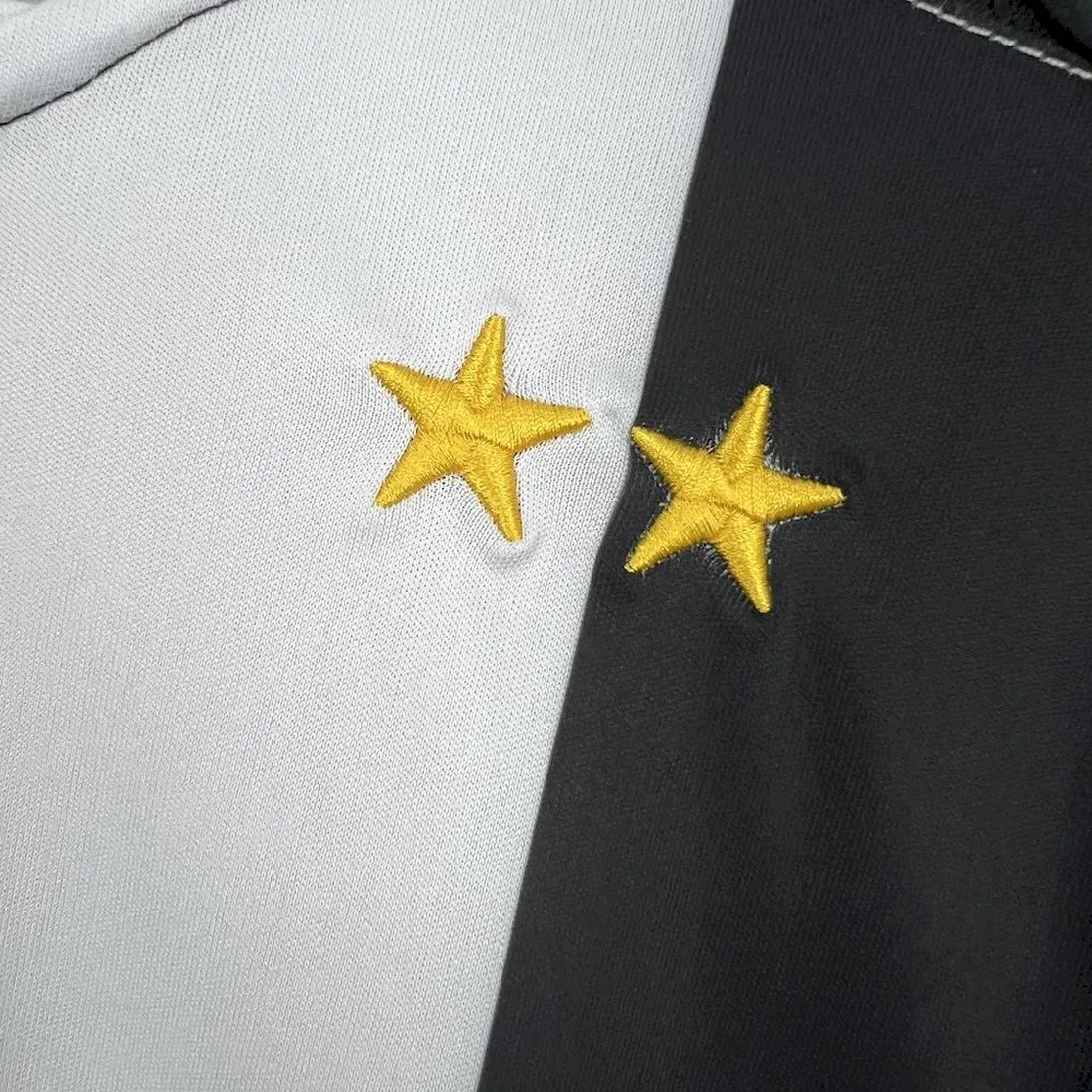 2024111012122458.webp Retro Juventus 2004/05 Home Jersey - Image 4