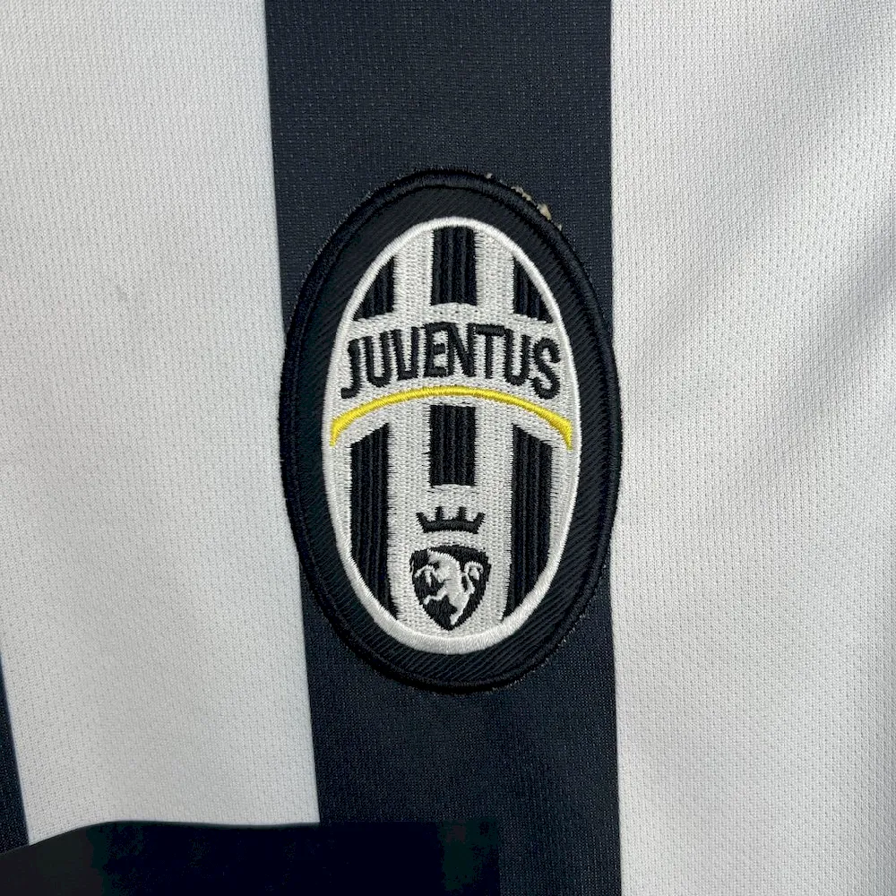 2024111012124374.webp Retro Juventus 2014/15 Home Jersey - Image 6