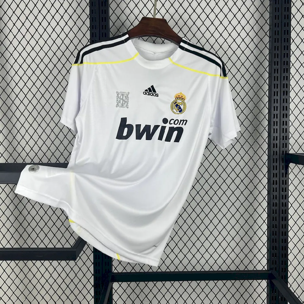 2024111012174597.webp Retro Real Madrid 2009/10 Home Jersey - Image 1