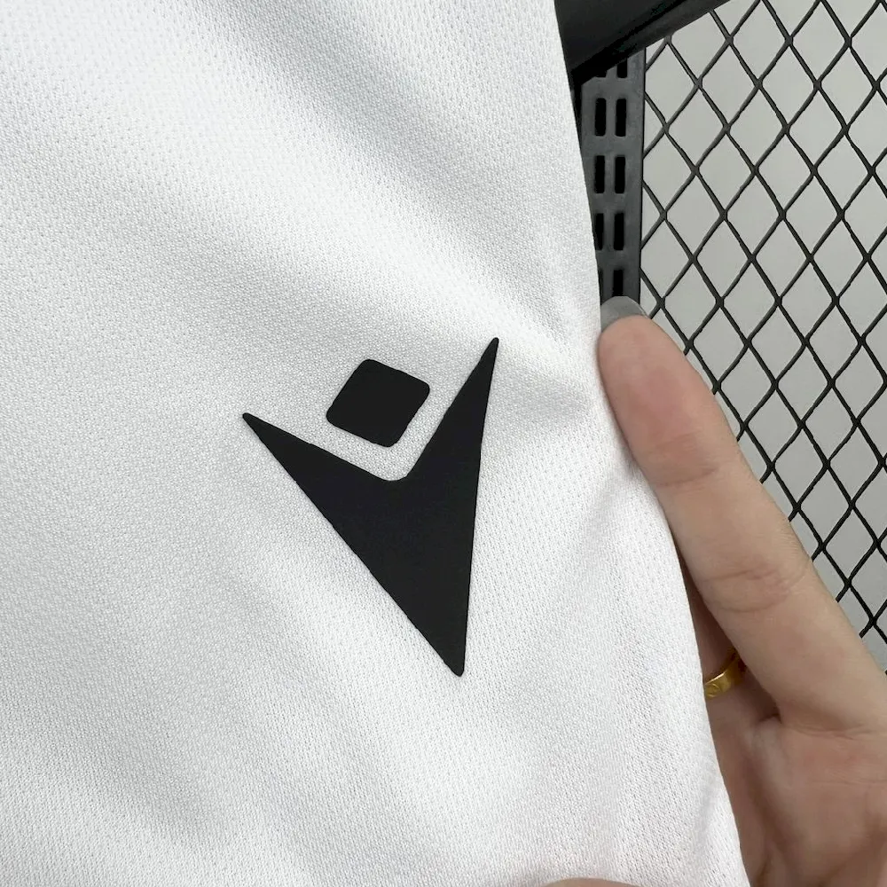 2024111012215330.webp Kids Vitoria de Guimaraes 2024/25 Home Kit - Image 5