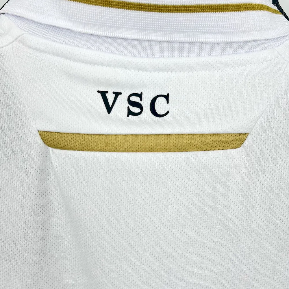 2024111012220599.webp Kids Vitoria de Guimaraes 2024/25 Home Kit - Image 3