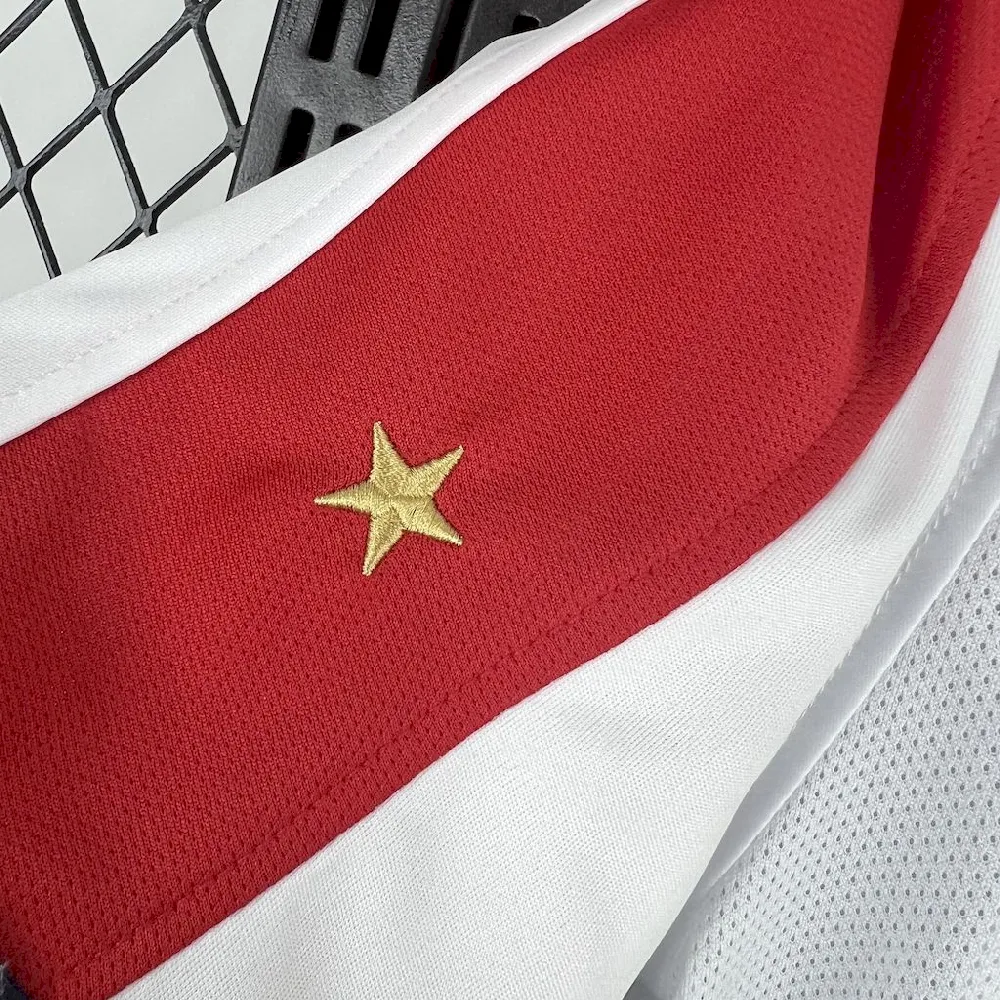 202411101227503.webp Retro England 2004 Home Jersey - Image 3