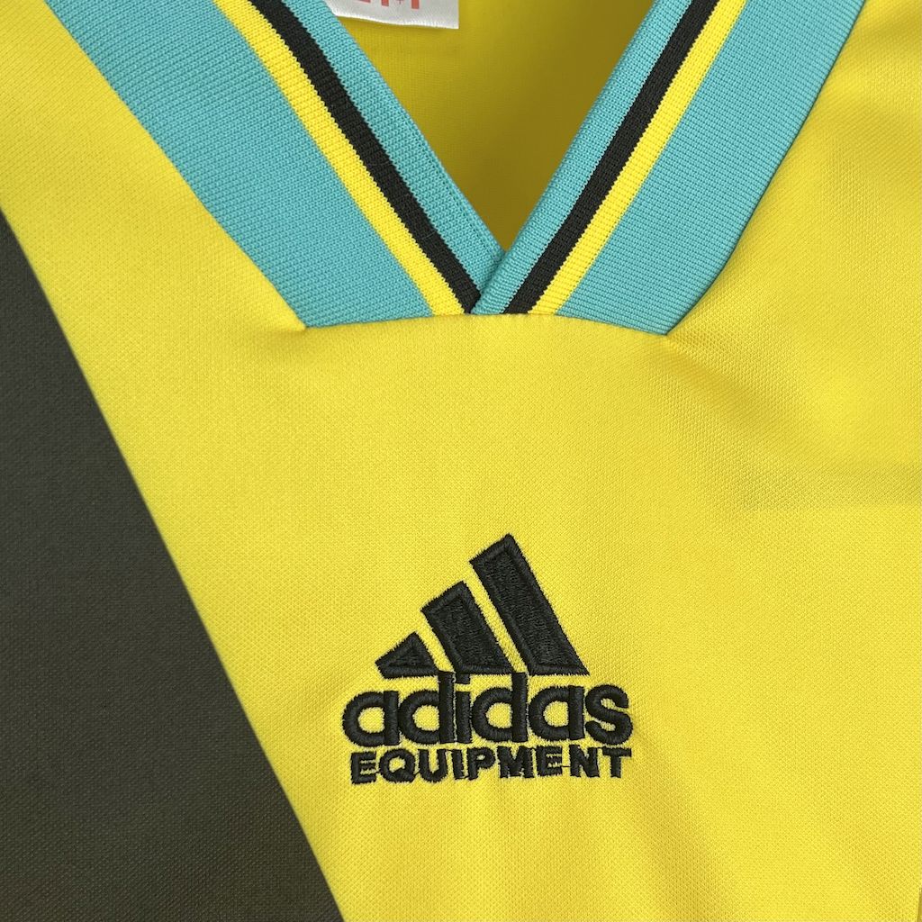 2024111019521575.jpg Retro Bayern Munich 1993/95 Away Jersey - Image 7