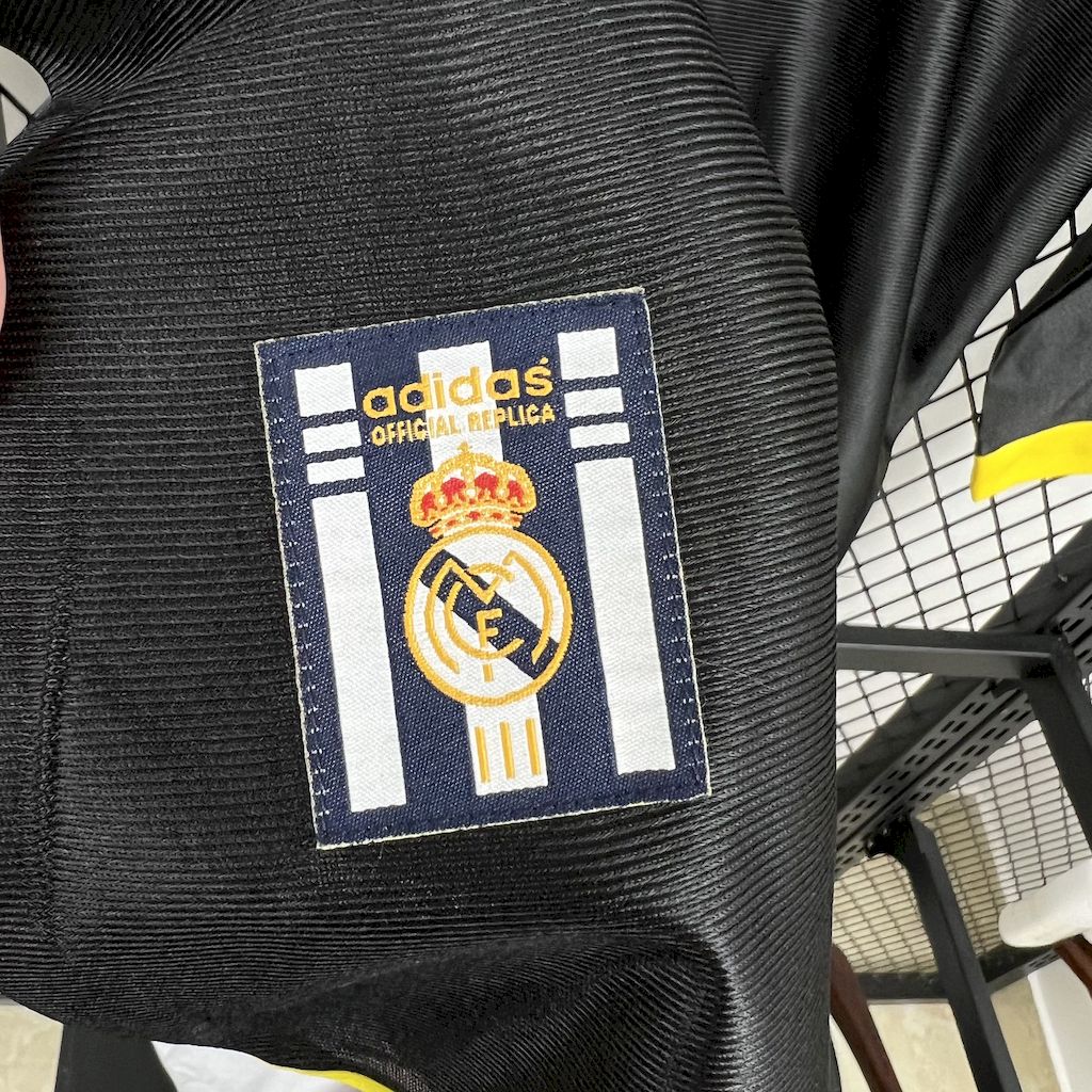 2024111019561437.jpg Retro Real Madrid 1998/00 Away Long Sleeve Jersey - Image 8