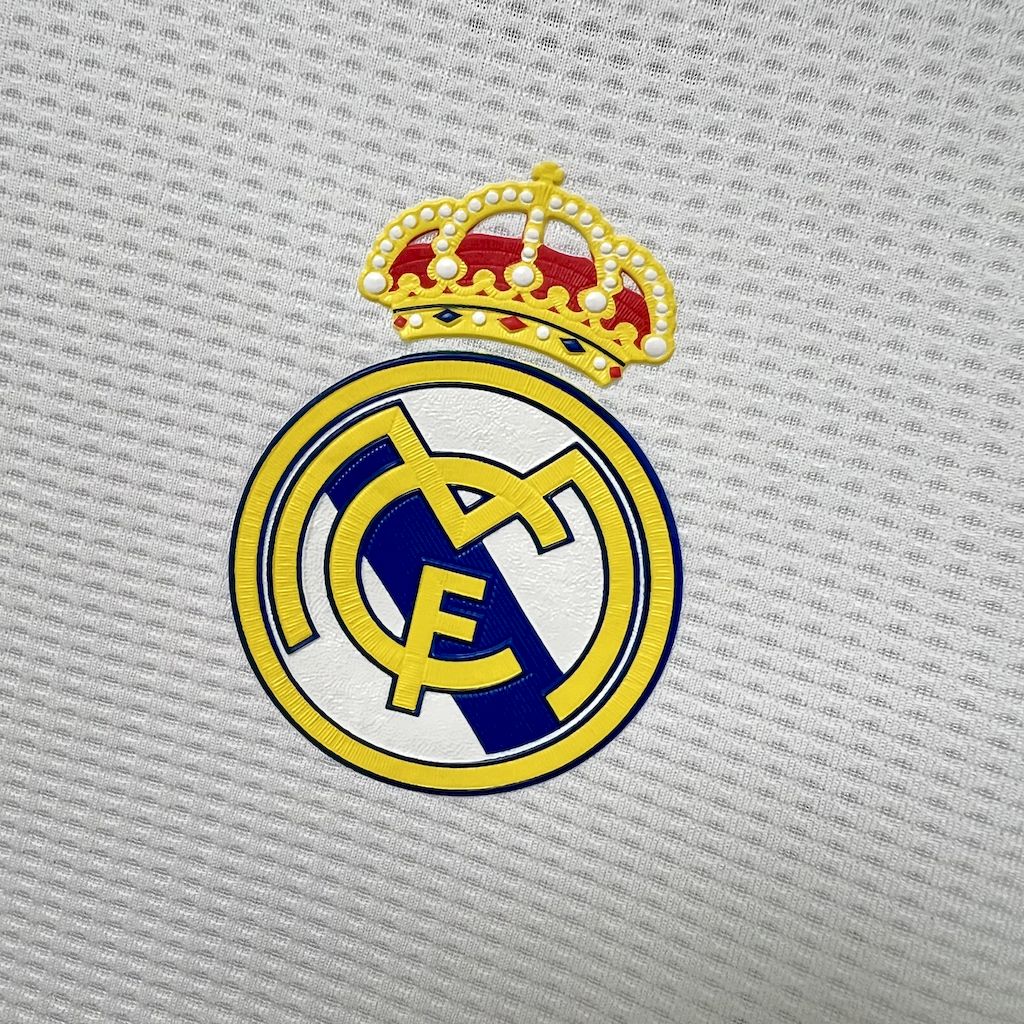 2024111019570968.jpg Retro Real Madrid 2015/16 Home Jersey - Image 8