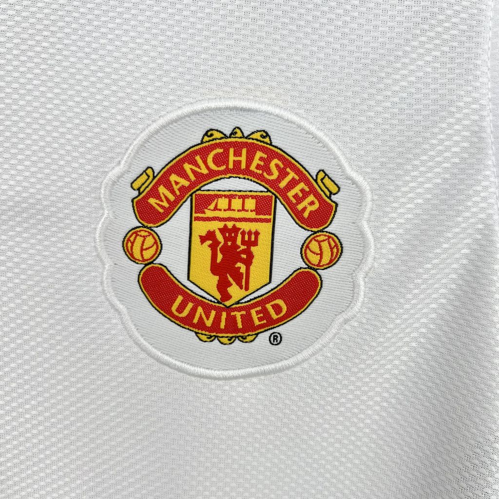 2024111207293231.jpg Retro Manchester United 2008/09 Away Jersey - Image 6