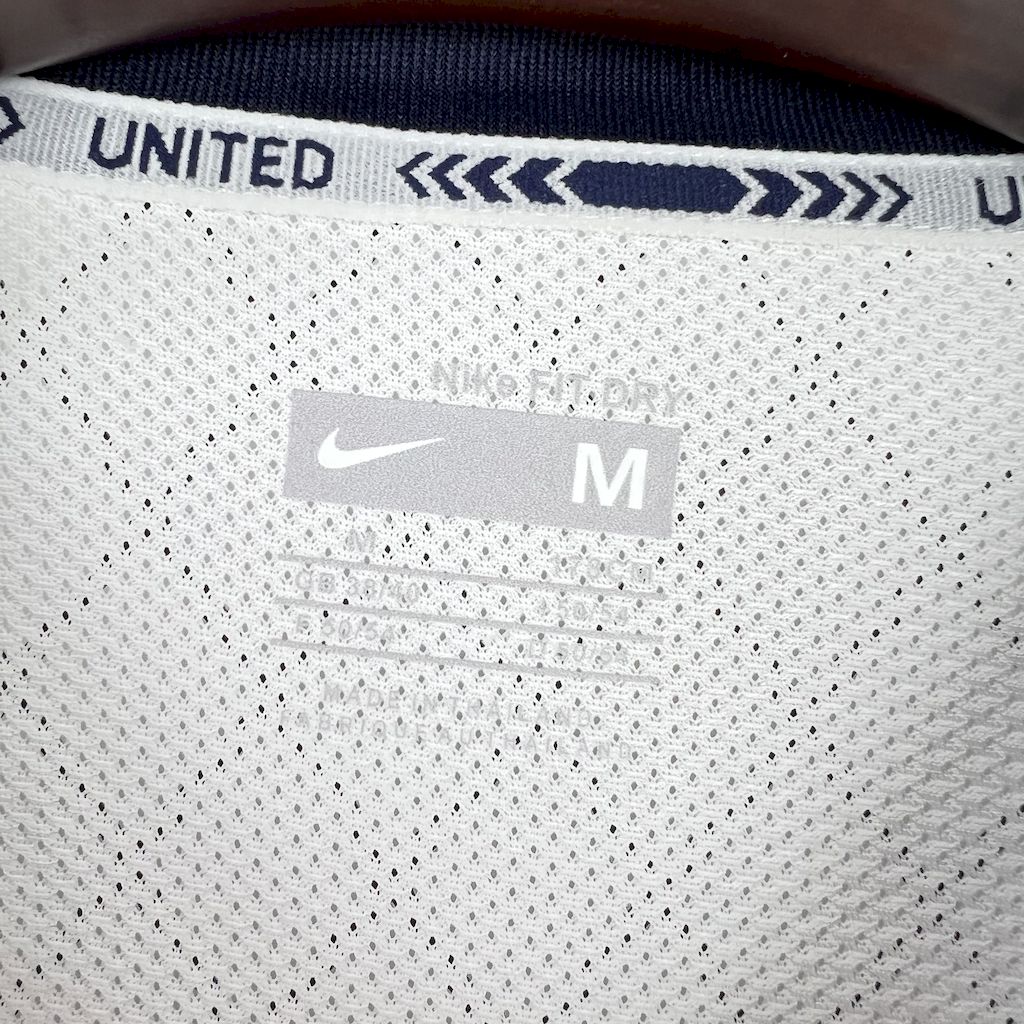 2024111207294092.jpg Retro Manchester United 2008/09 Away Jersey - Image 4