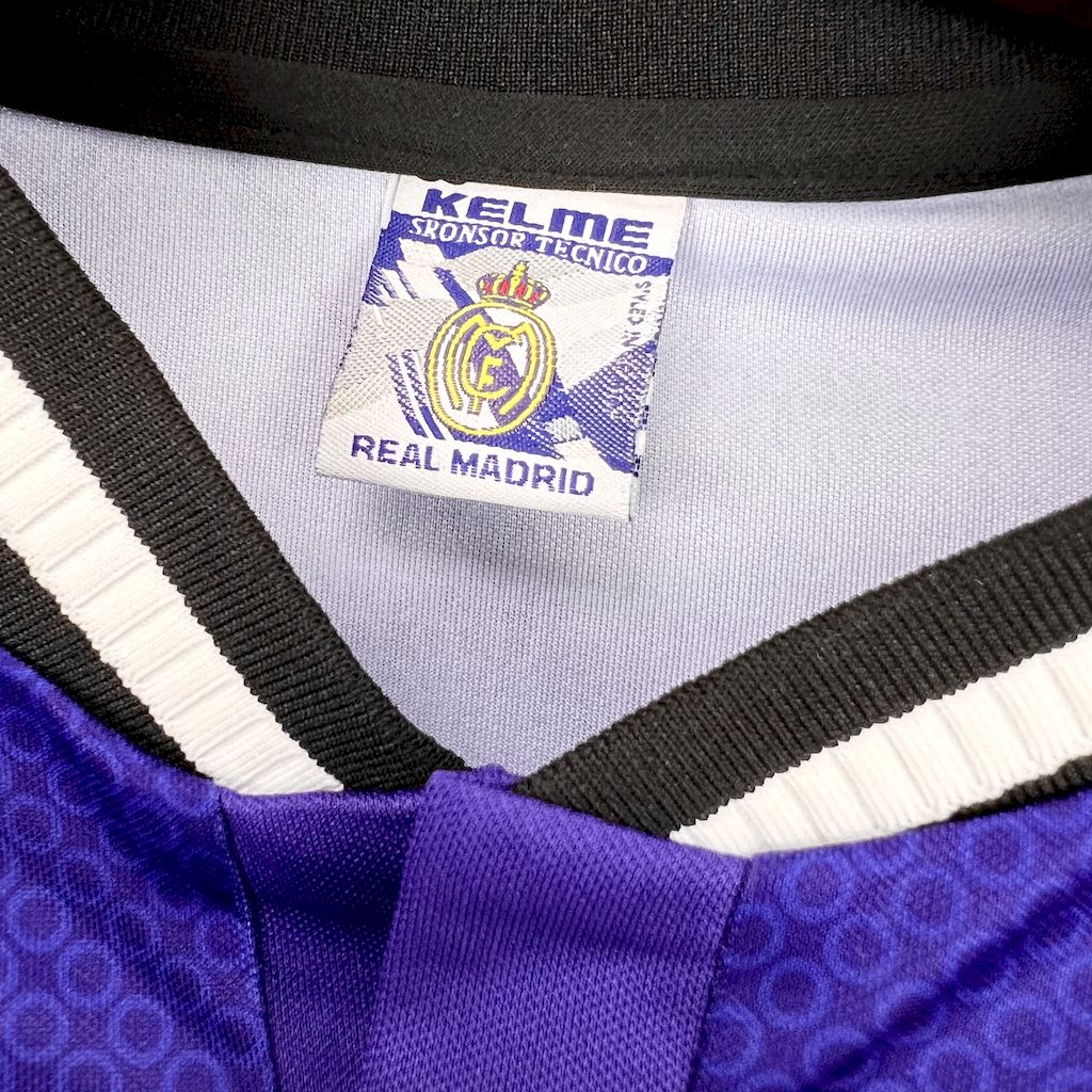 2024111207310820.jpg Retro Real Madrid 1997/98 Away Jersey - Image 6