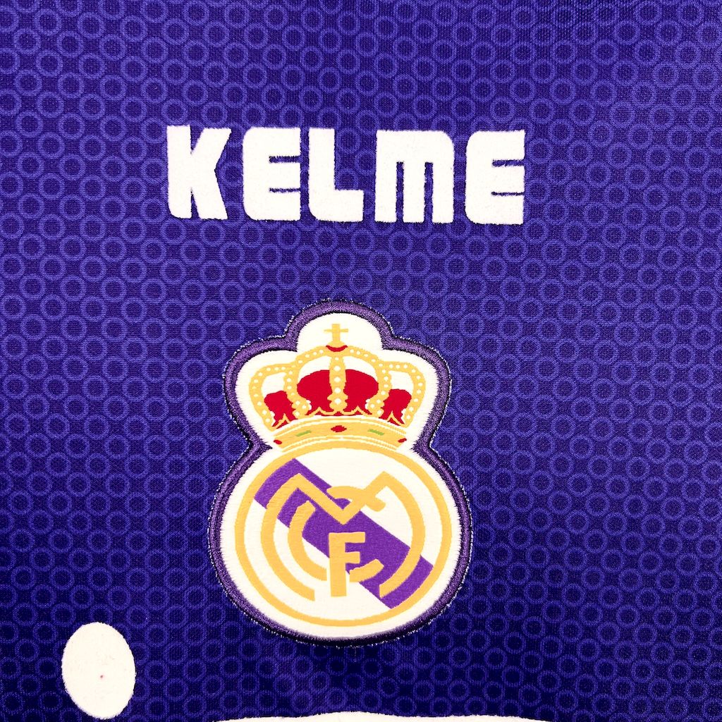 2024111207311070.jpg Retro Real Madrid 1997/98 Away Jersey - Image 5