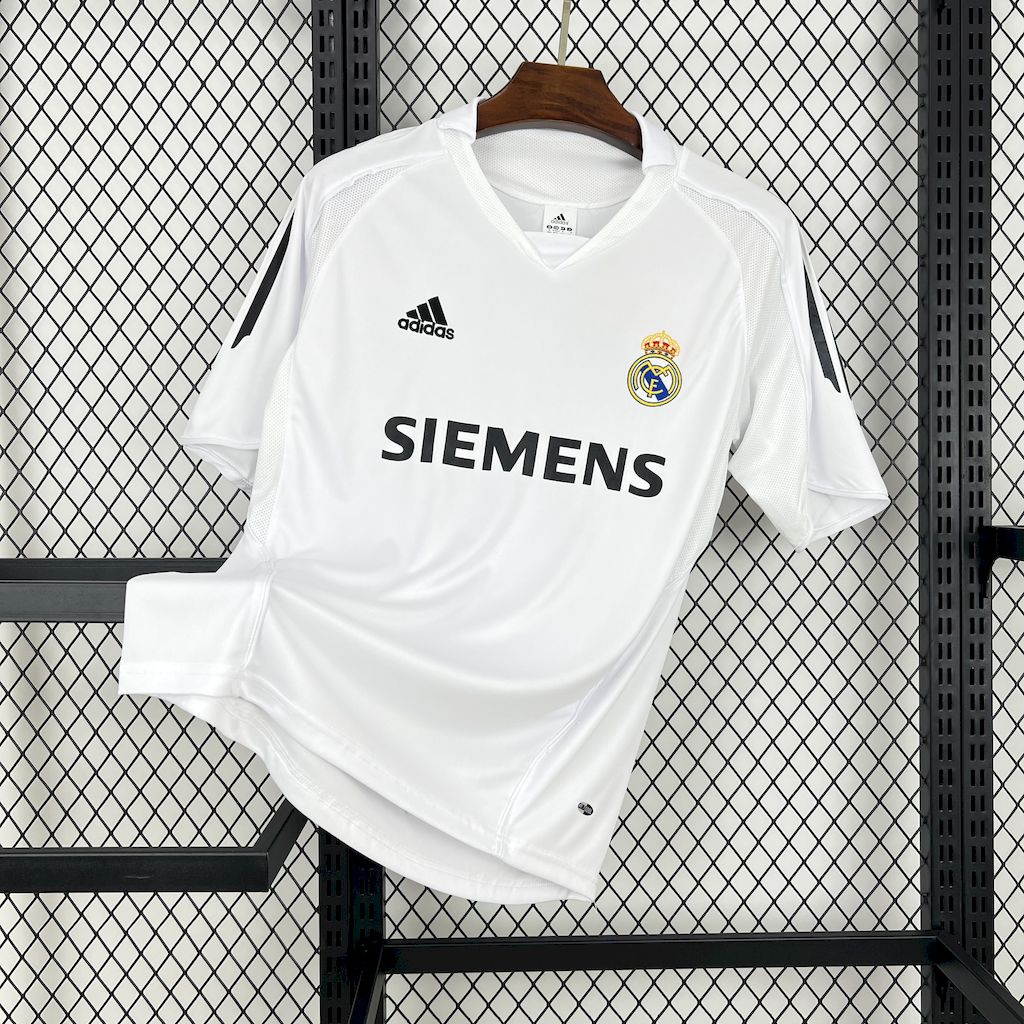 2024111207322951.jpg Retro Real Madrid 2005/06 Home Jersey - Image 1