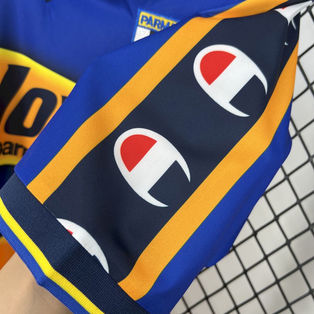 2024111213251336.jpg Retro Parma Calcio 2001/02 Home Jersey - Image 4