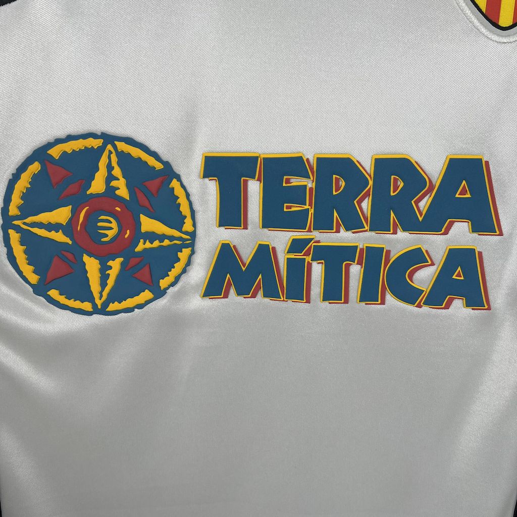 2024111213292540.jpg Retro Valencia CF 2000/01 Home Jersey - Image 3