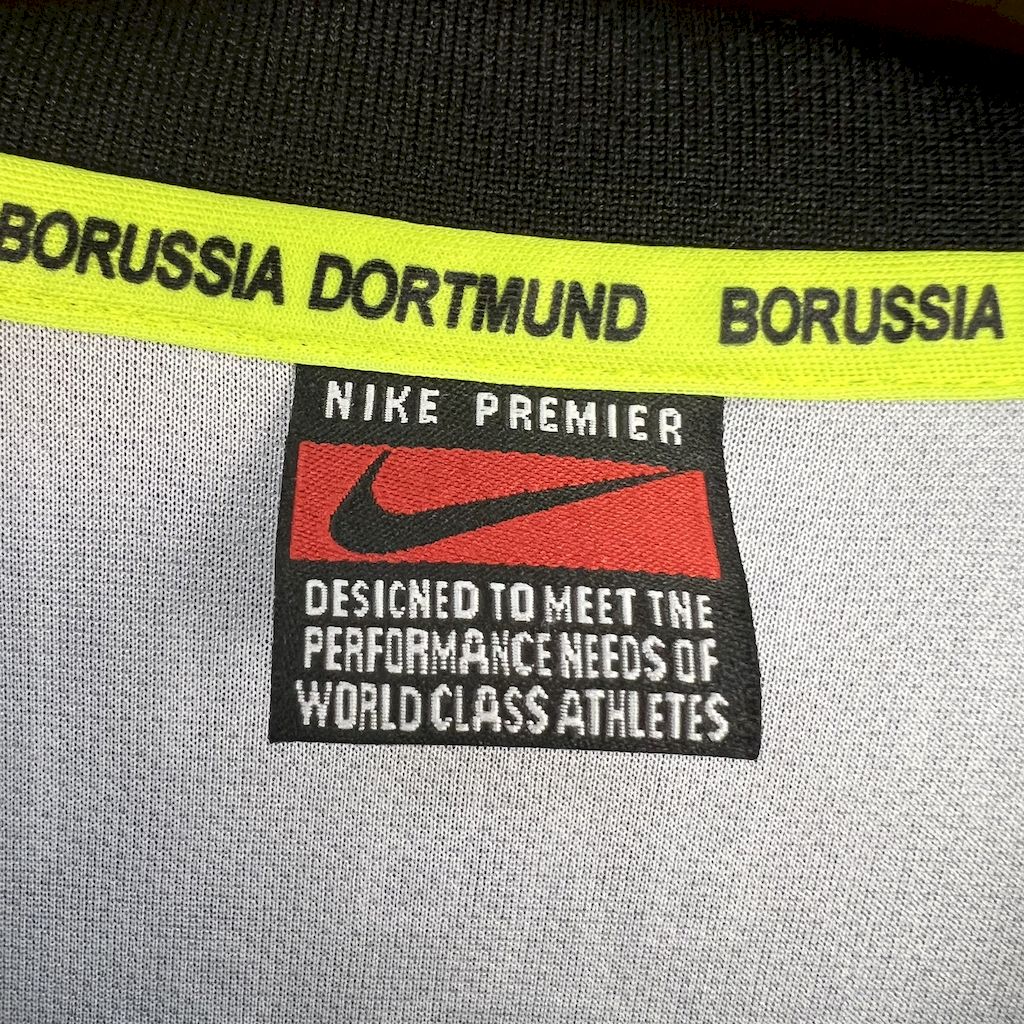 2024111213330915.jpg Retro Borussia Dortmund 1996/97 Away Jersey - Image 5
