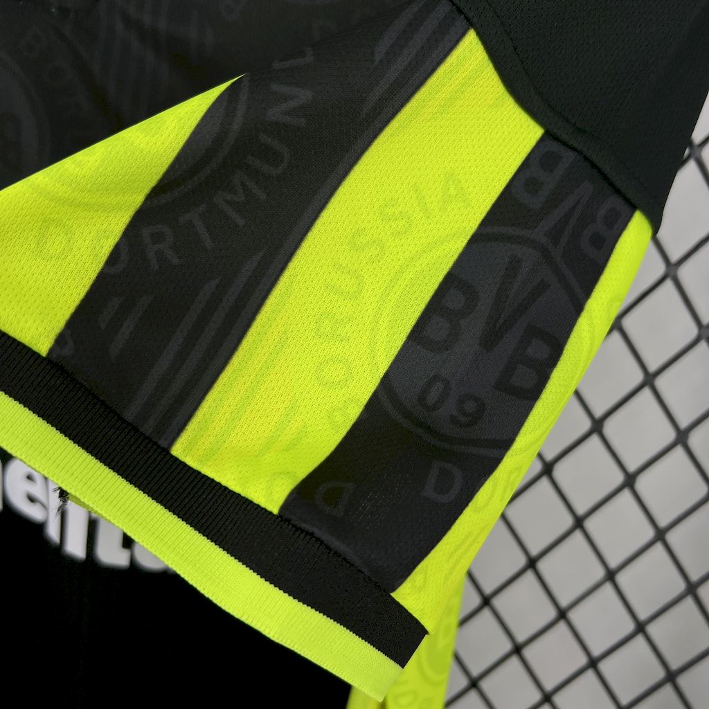 2024111213331582.jpg Retro Borussia Dortmund 1996/97 Away Jersey - Image 3