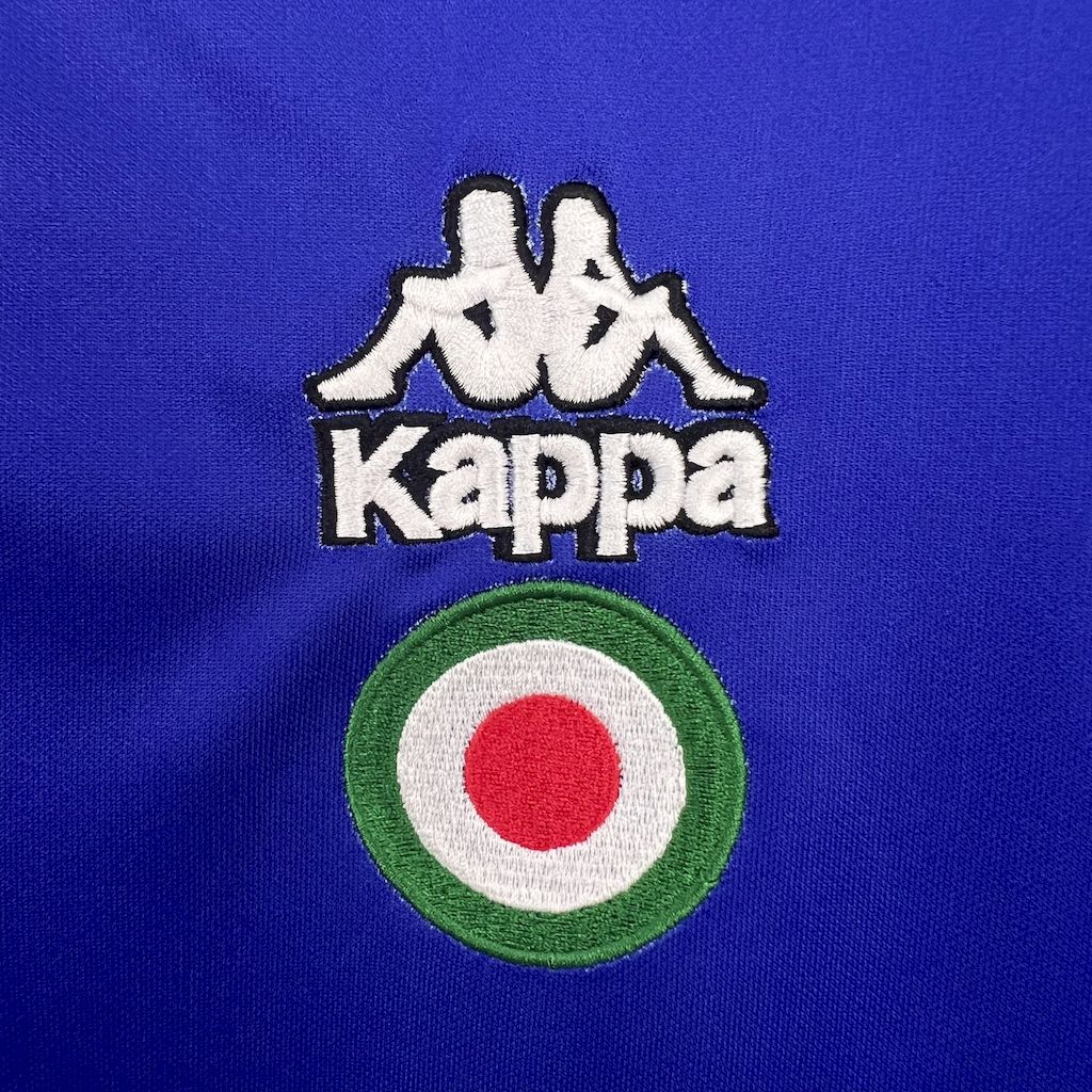 2024111213353057.jpg Retro Juventus 1995/96 Away Jersey - Image 8